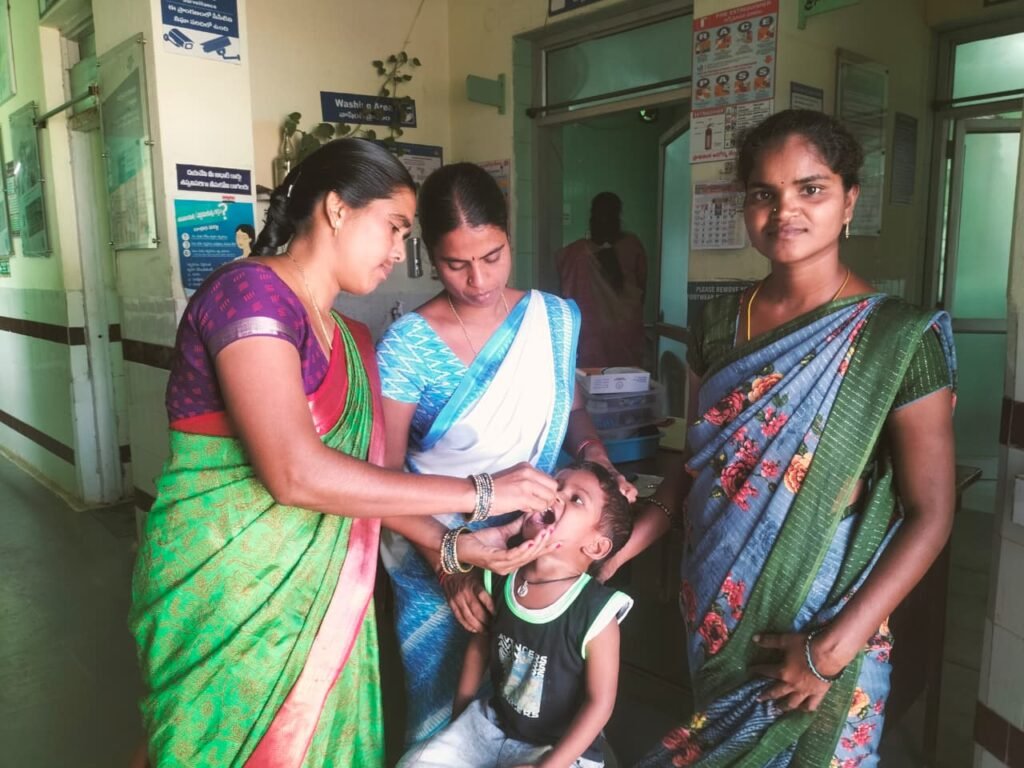 పోలియో నివారణకు రెండు చుక్కలు..