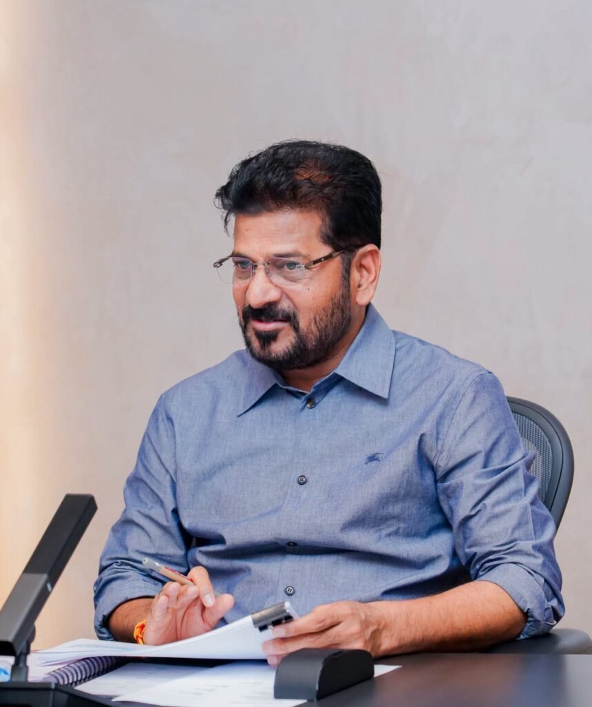 పర్యాటక ప్రాజెక్టుల వేగవంతానికి సీఎం ఆదేశాలు