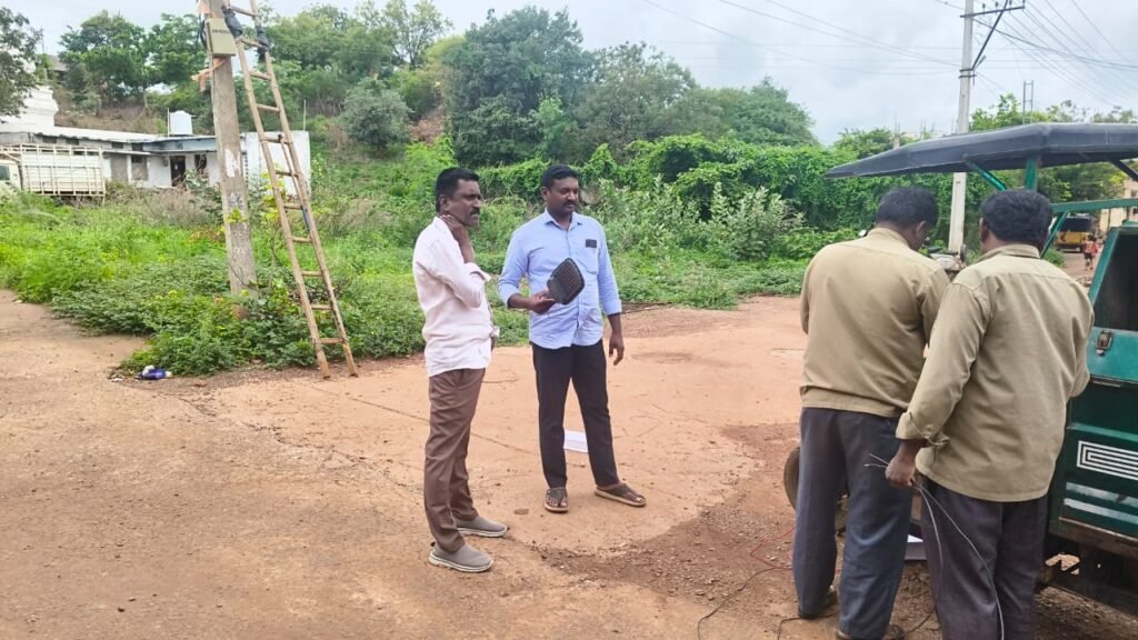 ఎల్ఈడీ దీపాల ఏర్పాటు