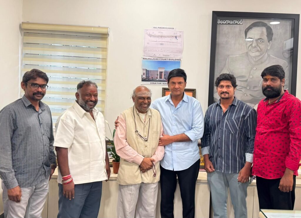 దీన్‌దయాళ్ నగర్ సమస్యలు పరిష్కరించాలి