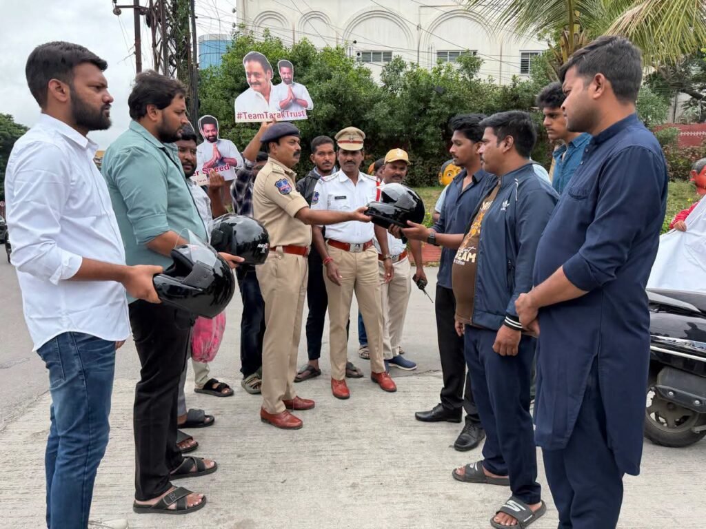 ఎన్‌టీఆర్ జంక్షన్‌లో రోడ్డు భద్రత అవగాహన కార్యక్రమం