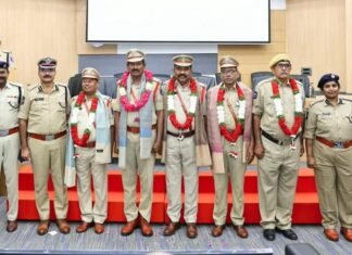 సైబరాబాద్లో ఐదుగురు పోలీస్ అధికారులకు ఘన వీడ్కోలు
