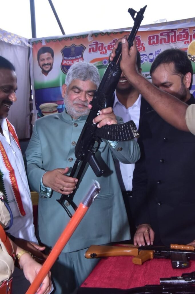 స్పీకర్ చేతిలో గన్.. వికారాబాద్‌లో ఈ దృశ్యం వైరల్..!